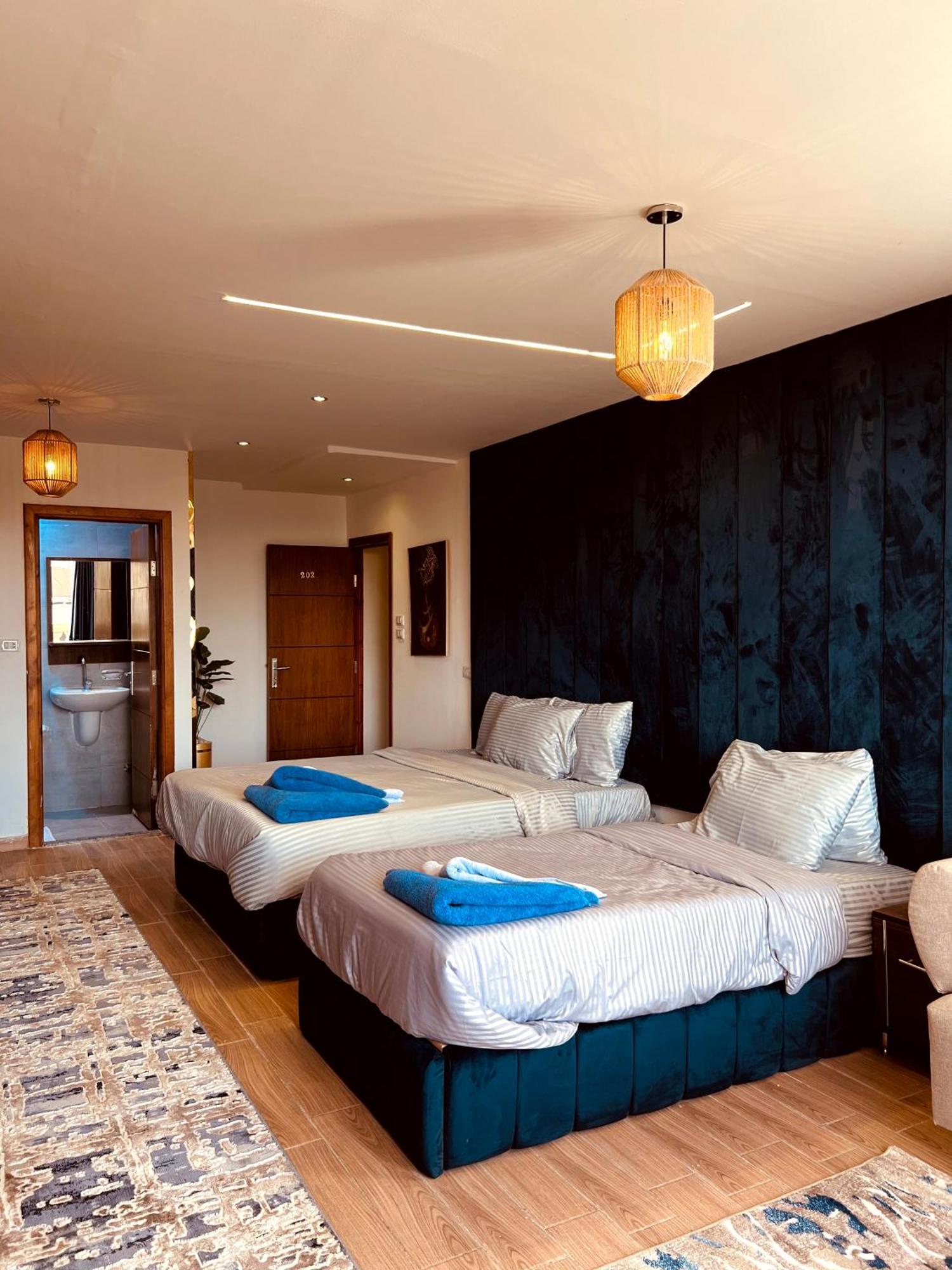 Grand Pyramids Inn Kafrat al Jabal Екстер'єр фото